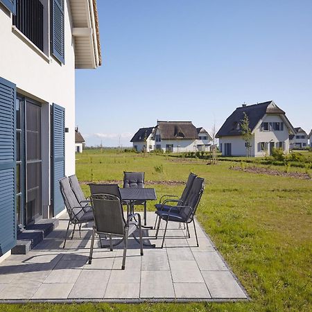 Reetland Am Meer - Premium Reetdachvilla Mit 3 Schlafzimmern, Sauna, Kamin Und Massagesessel F05 Dranske Exterior photo
